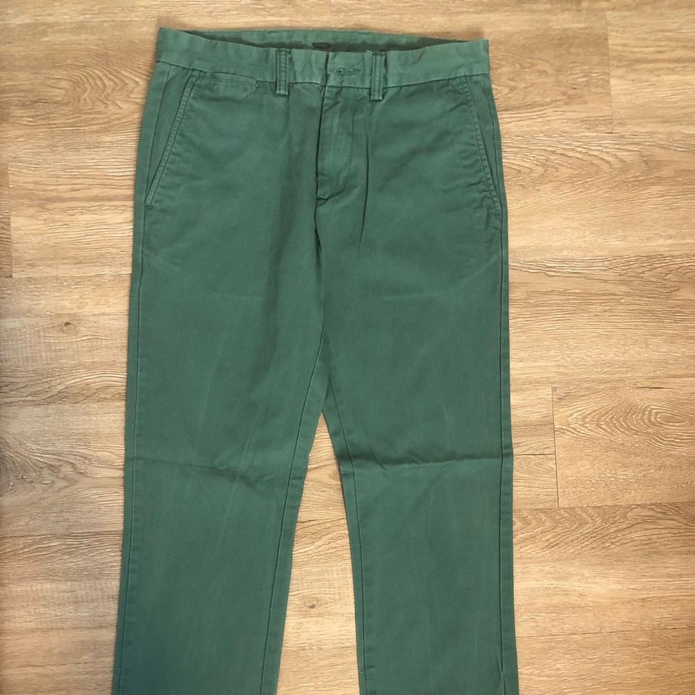 Old Navy Green Slim Fit Chino Pants 30x32